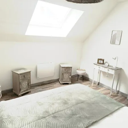 Cozy With Private Hot Tub Near Amiens Semesterbostad