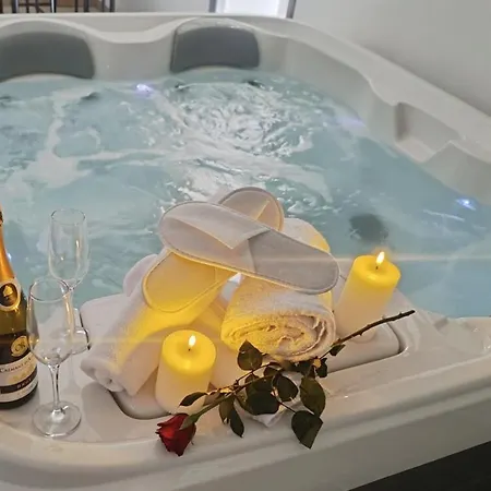Cozy With Private Hot Tub Near Amiens Semesterbostad *
