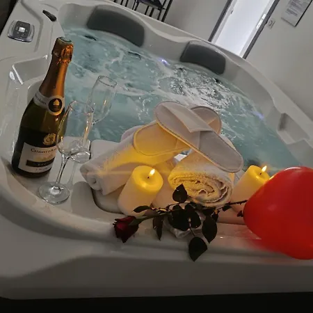 Semesterbostad Cozy With Private Hot Tub Near Amiens *